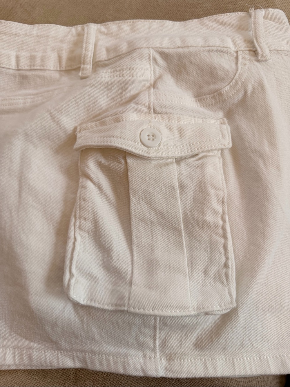 White Cargo Pocket Mini Skirt - Women's Casual High-Waist Style - Picture 9 of 11